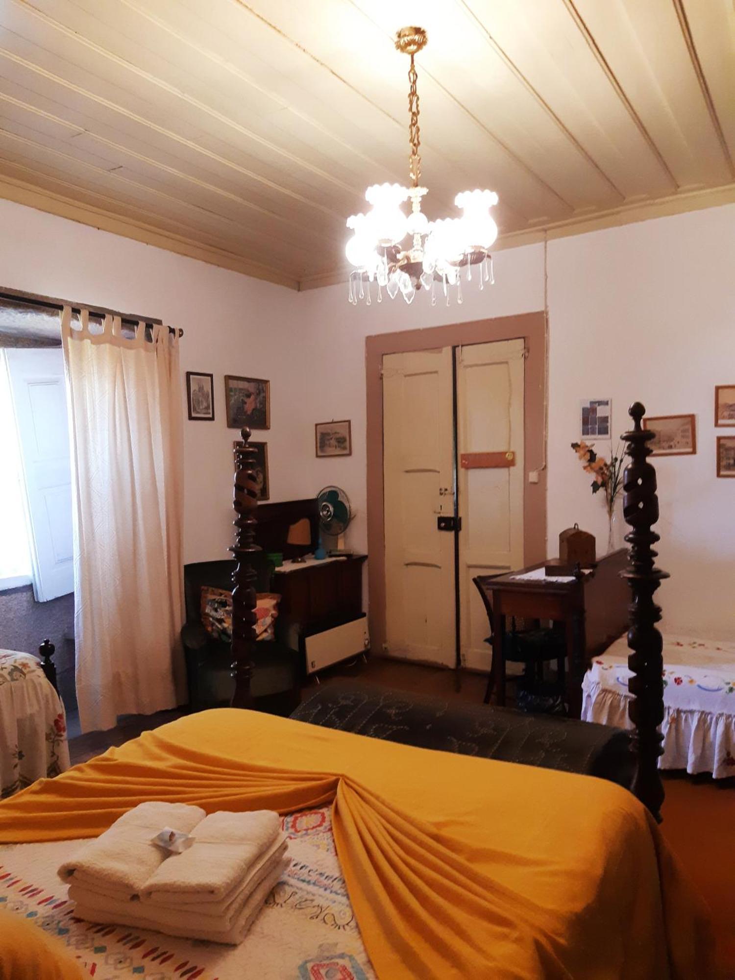 Solar Dos Carvalhos Bed & Breakfast Sernancelhe Стая снимка
